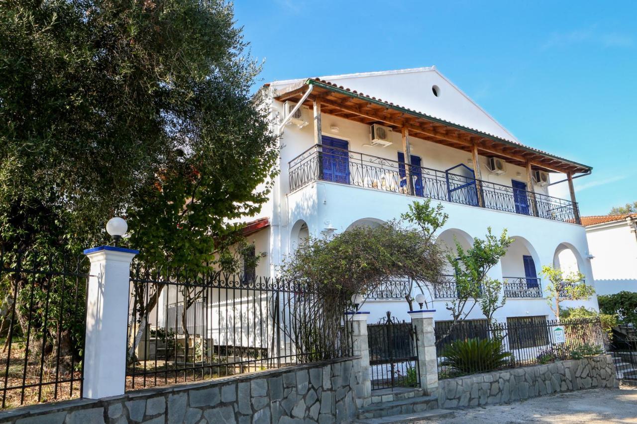 Athina Apartments Kato Korakiana Екстериор снимка