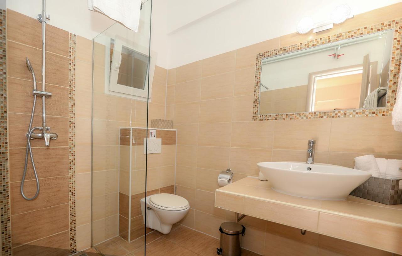Athina Apartments Kato Korakiana Екстериор снимка