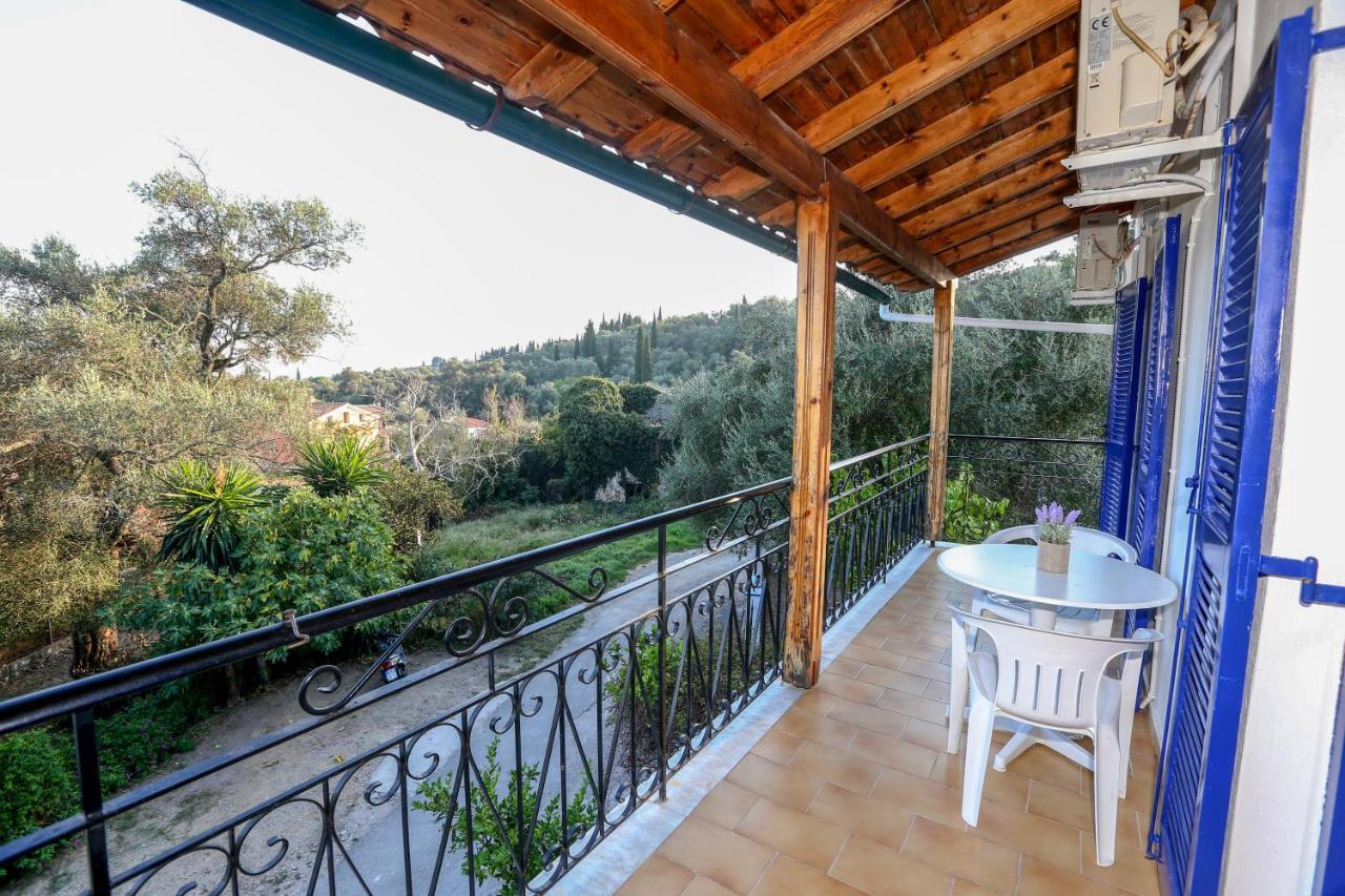 Athina Apartments Kato Korakiana Екстериор снимка